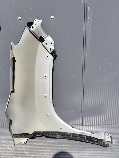 TOYOTA YARIS CROSS fender front left