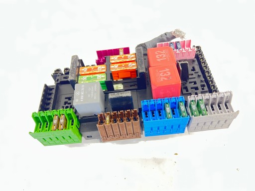 MERCEDES W213 Module fusibles PRZEKAZNKI A2139068801