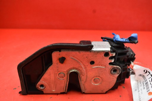 lock door right front front EU 7202146 BMW X5 E70 06-10