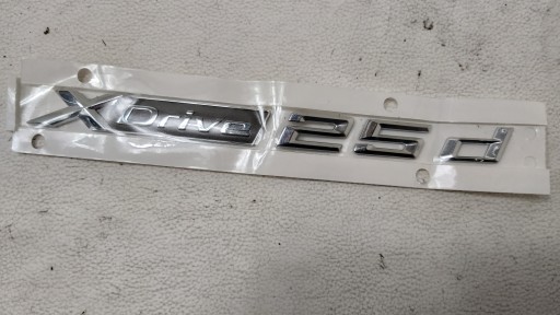 БЕЙДЖ З ЛОГОТИПОМ ЕМБЛЕМА НА ЗАДНІЙ ДВІРІ BMW XDRIVE 25D 7406677
