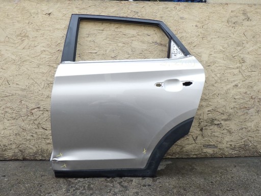 HYUNDAI TUCSON II III 15- door left rear.