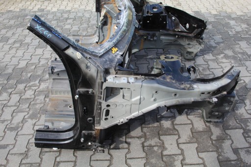 čtvrtka předek VOLVO XC60 II 2 LIFT