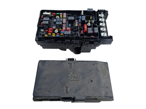 Jeep cherokee class 3.2 trailhawk, блок предохранителей лифта, 20 лет