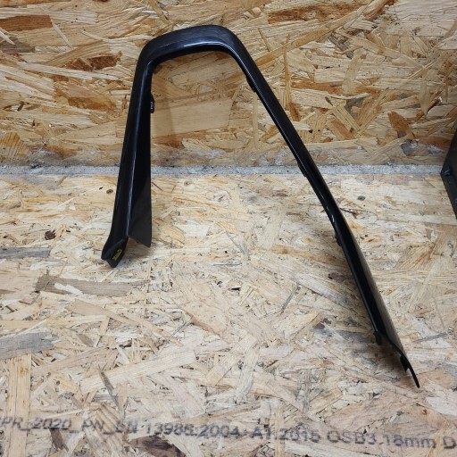 FORD FOCUS MK3 15-18R frame TUNELU central black POLYSK