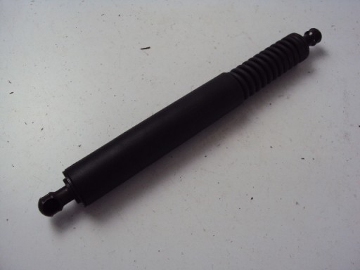 7L6827550N - ПРИВОД ЗАКРЫЛКА ЗАДНЯЯ VW TOUAREG 2003-