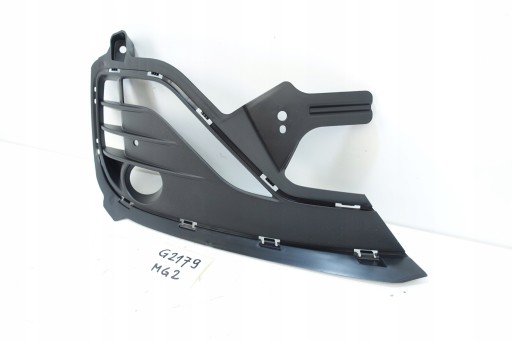 HYUNDAI I30 III 2017- grille grid of a bumper right front 86564-G4AE0