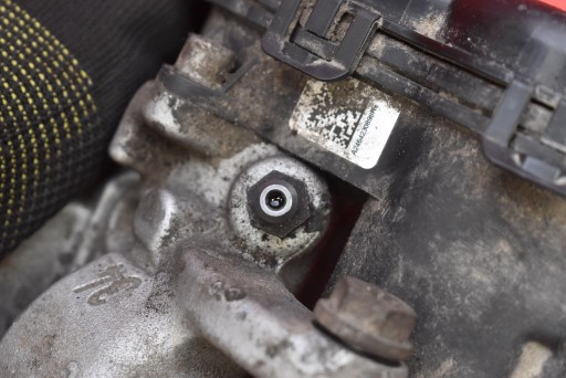 caliper brake right rear part MERCEDES CLA 250 C117 2.0 CGI 211 KM 4MATIC AMG