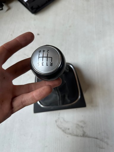 VW GOLF VI knob sleeve 5K0711113A BDB STAN