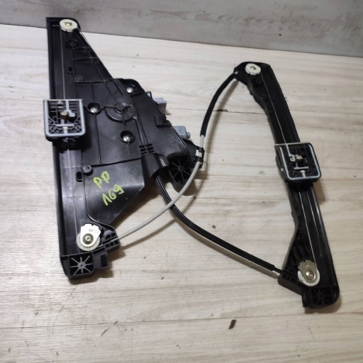 window regulator z silniczkiem coupe front right Opel Corsa F 9829043380