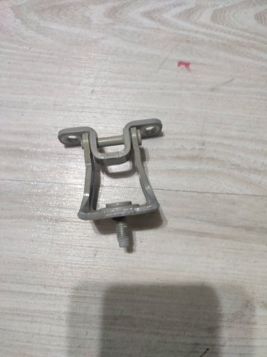 Skoda Scala 2020 hinge of rear bonnet boot