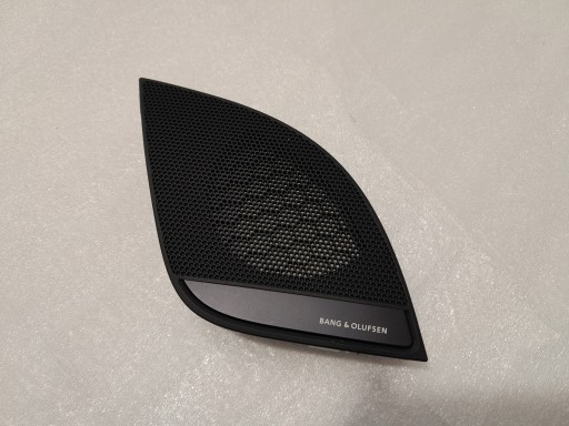 AUDI Q5 80A mřížka krycí přístrojovky repráku BANG&OLUFSEN pravá 80B035428