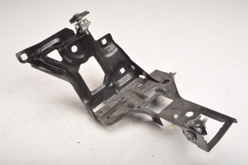 7302532 - BMW F46 GT держатель лампы передняя правая