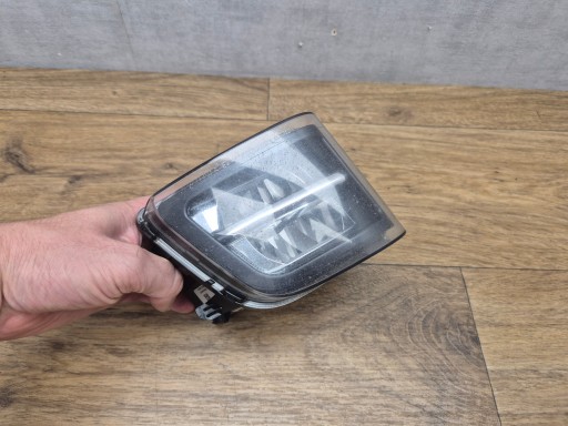 BMW F01 F02 F03 LCI LIFT fog light LED right PRZECIWMGIELNY 7311288