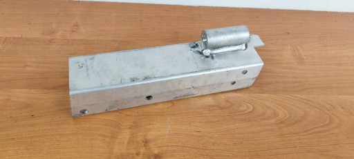 AUDI Q5 right bracket siders rear part console holder
