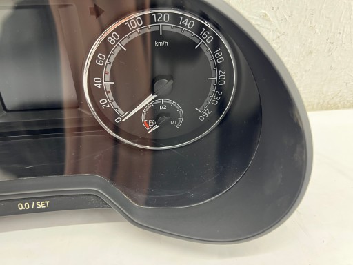 SKODA OCTAVIA III LIFT 1.4 TSI dials dials 5E0920780D EUROPA