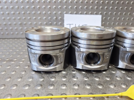 piston NISSAN NAVARA D40 PATHFINDER R51 2.5 DCi 190KM 089218HSR11 new