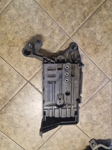 VOLKSWAGEN БАТАРЕЯ 5Q0915331K