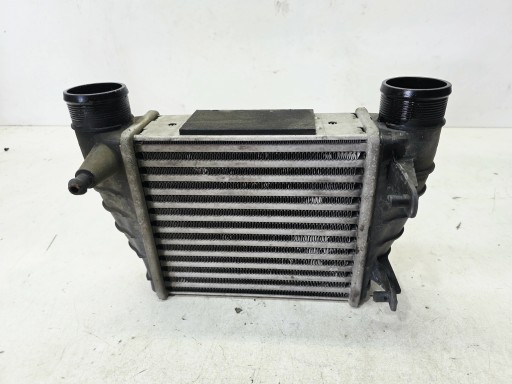 hűtő levegő intercooler jobb AUDI A4 B7 2.0 TFSI 8E0145806M