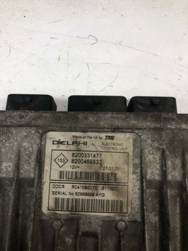 Компьютер двигателя renault 8200331477 8200469333 r0410b027d