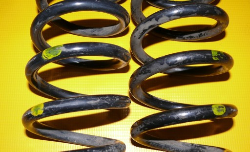 spring springs springing rear part TOYOTA AVENSIS II 2 T25 03-09r.