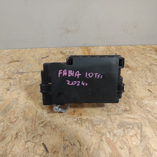 ROZDZIELACZ PRADU SKODA FABIA IV 2Q0937548D 1.0