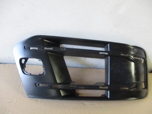 grid of a bumper right Audi Q7 4M0807682A