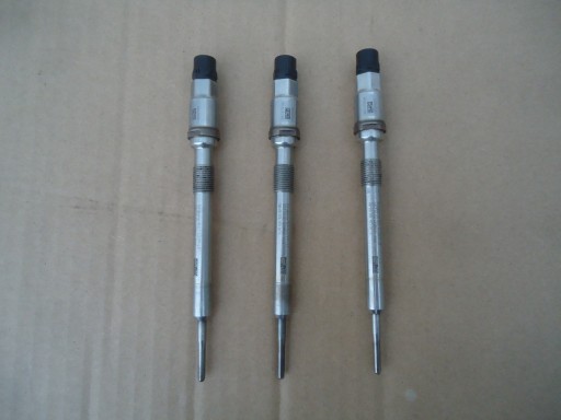 A3 8V - Audi a4 b8 8k a5 2.0tdi свічка розжарювання 03l905061g