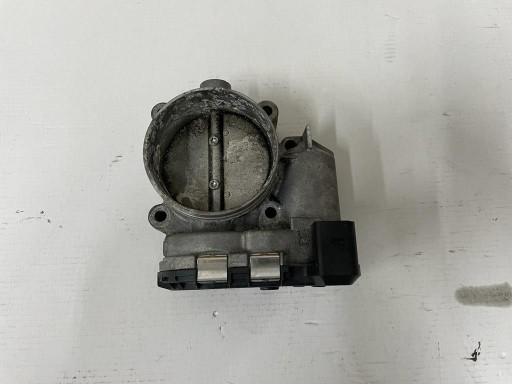 AUDI A6 C6 3.2 FSI дроссельная заслонка 078133062C