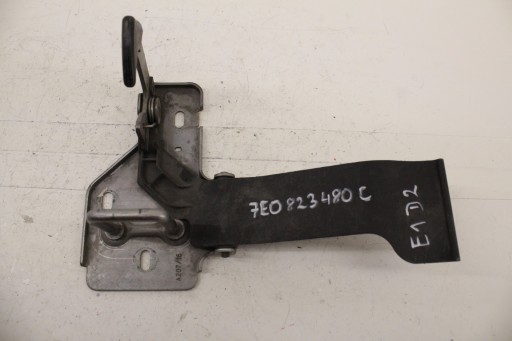 VW T6 болт капота 7E0823480C