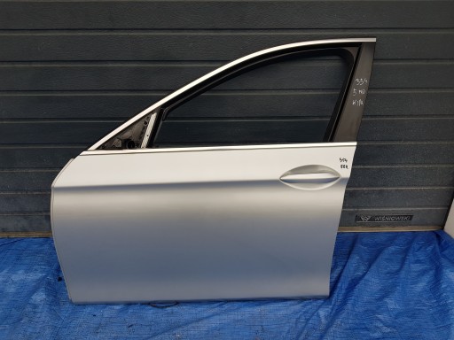 dveře levý předek BMW F10 F11 354 TITANSILBER
