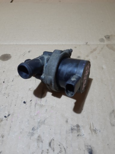 AUDI Q7 4L 3.0 TDI supplementary water pump 7L0965561