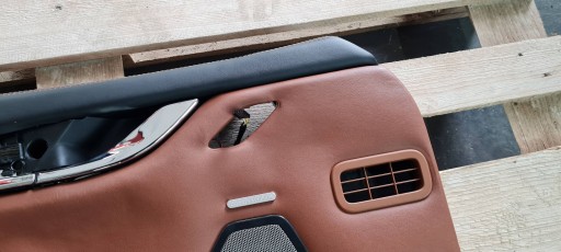 Maserati Quattroporte VI side door left front leather BOWERS WIKILNS
