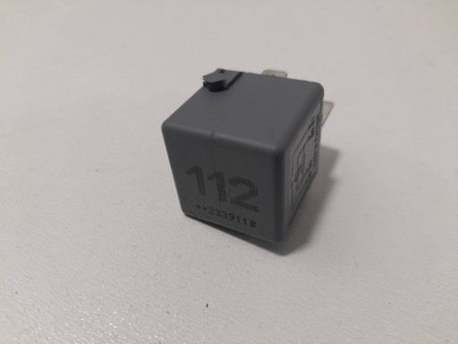 Mercedes-Benz GLC C254 relay A0025429419 (P361)