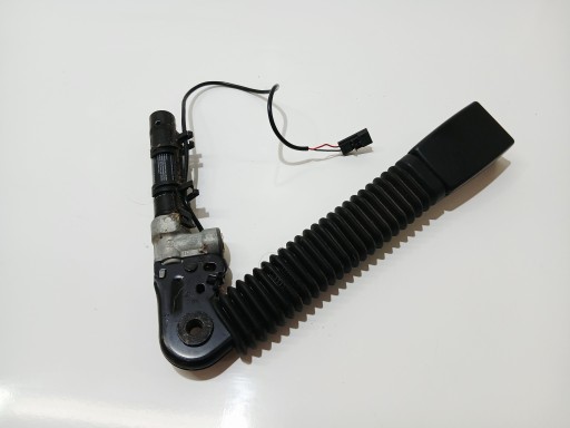 gurtstraffer rechts vorne BMW E60 E61 7065848 (0000672)