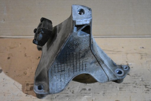 IDEALNA Patte fixation support moteur PORSCHE PANAMERA 971 1 9