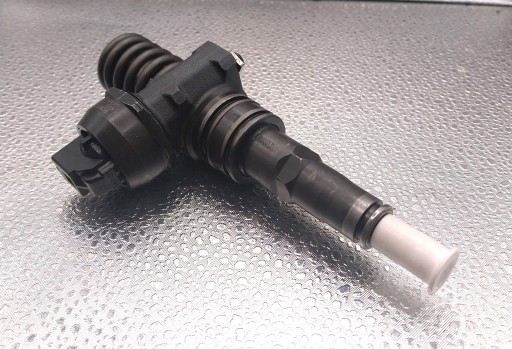 0414720215 - Насос-форсунка Bosch 038130073AG 1.9 TDI 105 л.с.