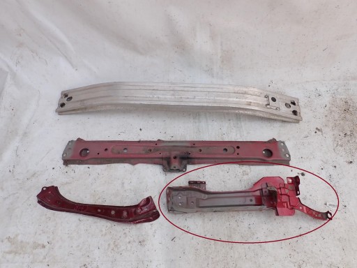 TOYOTA C-HR and 1 16-23 bar, wall console