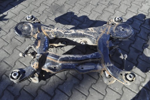 Discovery v l462 3.0 td6 258км салазки задняя балка подвески + тяга