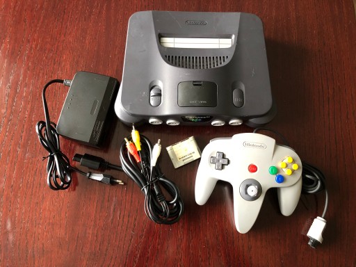 Konsola Nintendo 64 + akcesoria