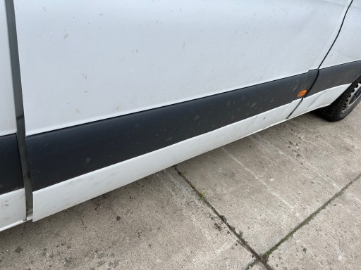 SPRINTER STRIP 907 910 2018-2024 ДВЕРЬ СДВИЖНАЯ ПРАВАЯ