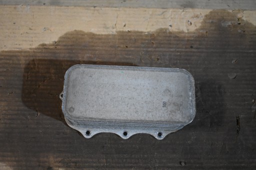 IDEALNA RADIATORE OLIO PORSCHE 1