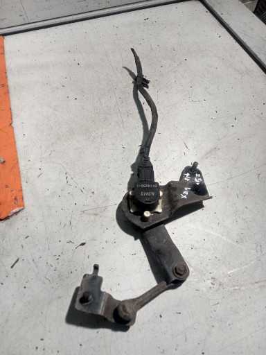 Subaru wrx sti va датчик рівня заднього ліхтаря