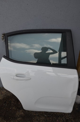 Правая задняя дверь CITROEN C3 III 16-