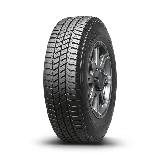 4x Michelin AGILIS CROSSCLIMATE 215 / 65R16