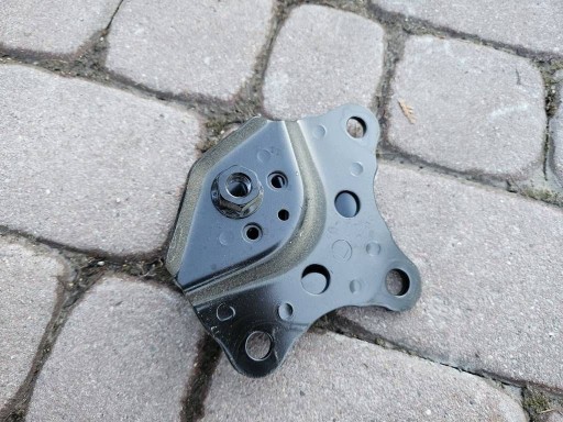 bracket console holder springing left Toyota Highlander XU70