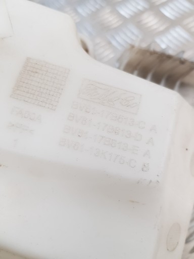 Behälter des Gasses Spritzdüse BV61-17B613-C FORD FOCUS MK3 13R