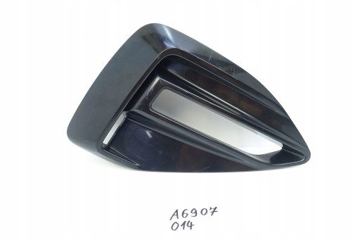 grid of a bumper right front BMW 2 F44 8491644