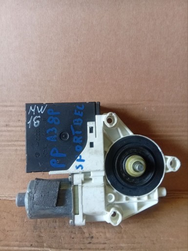 Электродвигатель стеклоподъемника левый передний audi a3 8p подъемник 8p0959801f