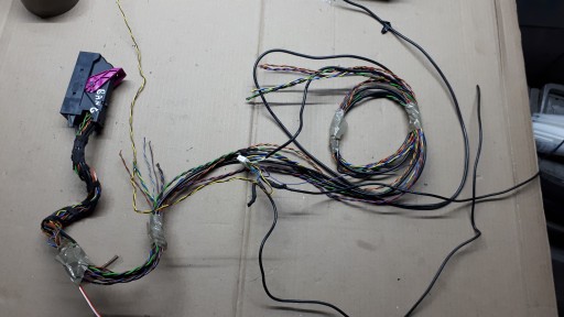 4G0971636 - A4 B9 LIFT жгут проводов разъем усилителя BANG OLUFSEN