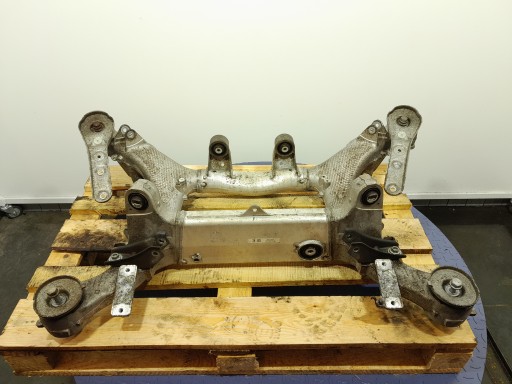 Bmw 7 g11 g12 балка подвески траверса салазки задняя 6861096